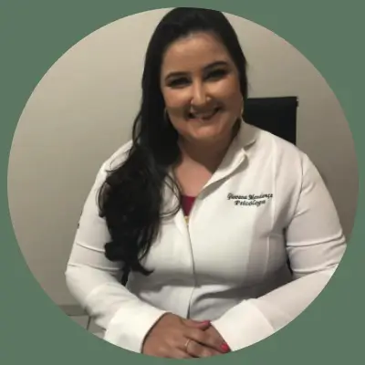 Giovana Mendonça - Psicóloga Clínica
